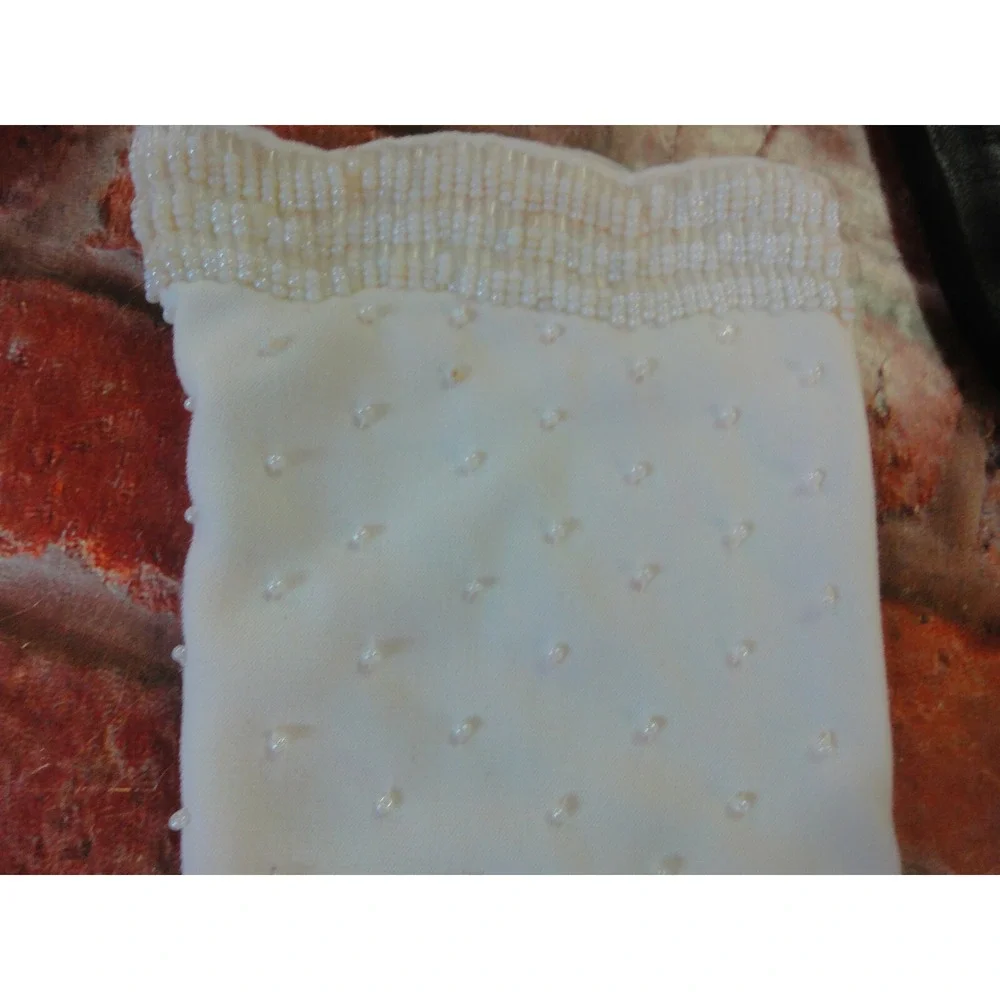 Vintage stretchy nylon beaded off white womens ladies‎ wrist gloves Hong kong